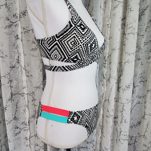 Sundazed Bikini Wrap Swimsuit - Picture 12 of 12